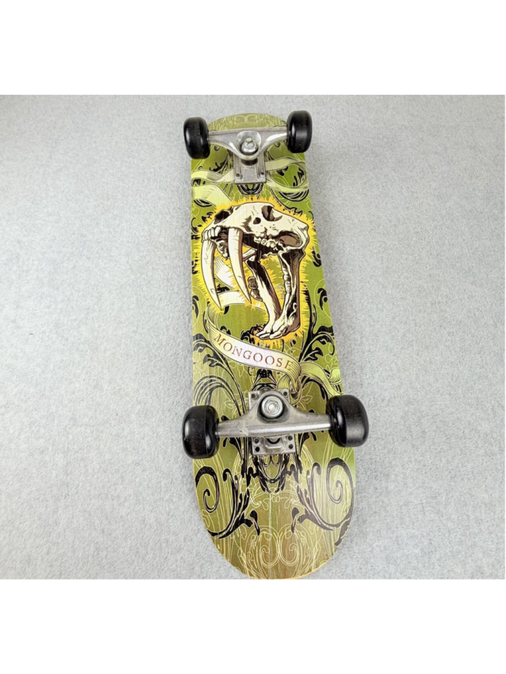 MONGOOSE Sabertooth Tiger Skull Double Kick Skateboard 30” Complete Green